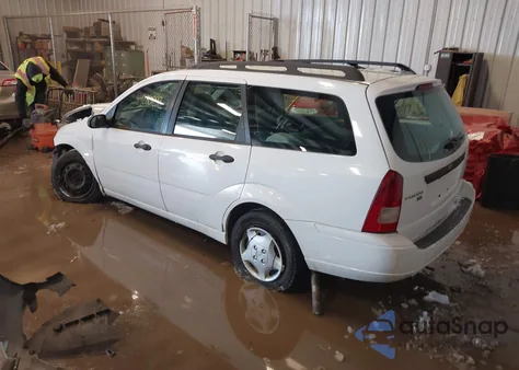 2005 Ford Focus Zxw z USA, uszkodzony, nr VIN 1FAFP36N45W253357